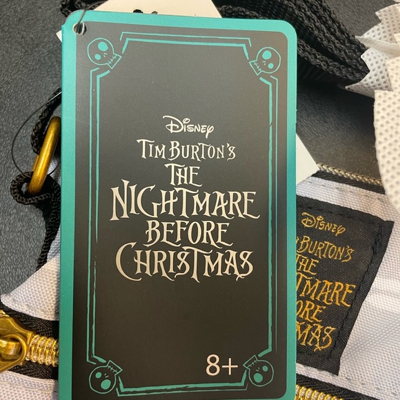 Loungefly The Nightmare Before Christmas Graveyard Passport Crossbody Bag - Picture 7 of 8